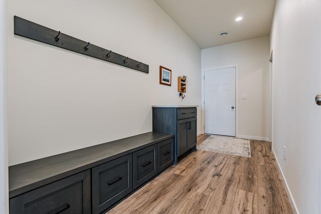 1845 67th Avenue S, Fargo, ND 58104