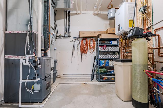 1845 67th Avenue S, Fargo, ND 58104