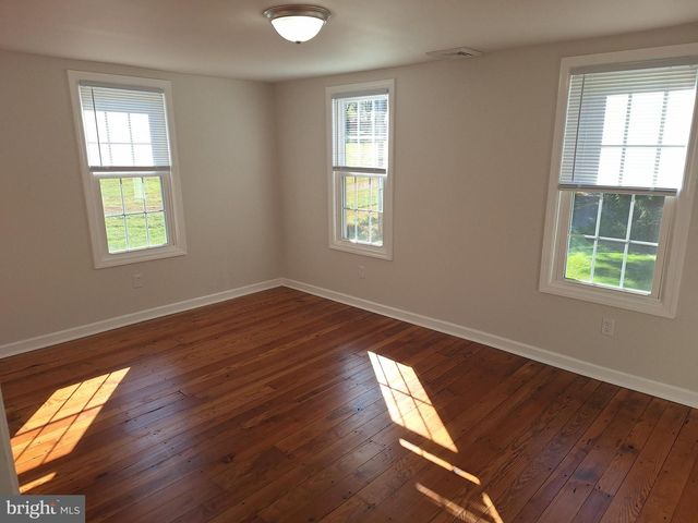 614 CHANDLER MILL RD, Avondale, PA 19311