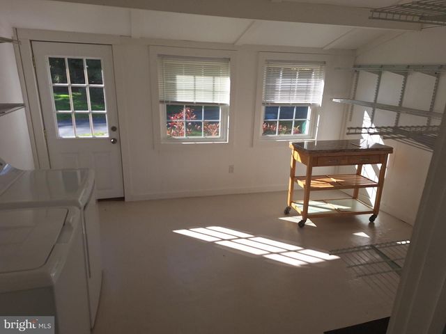 614 CHANDLER MILL RD, Avondale, PA 19311