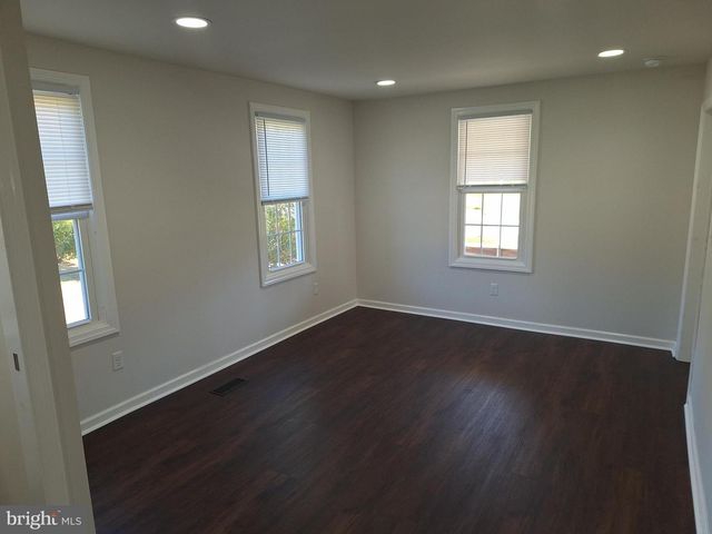 614 CHANDLER MILL RD, Avondale, PA 19311