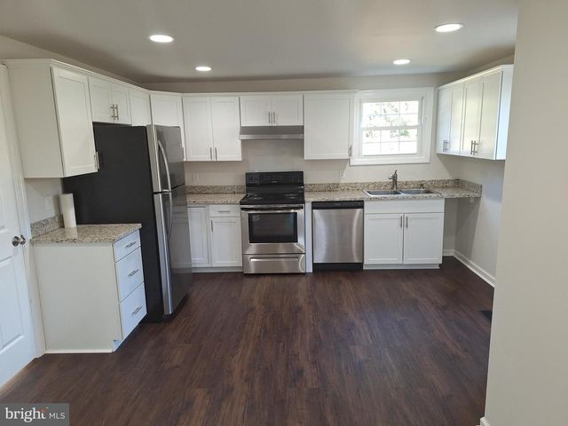 614 CHANDLER MILL RD, Avondale, PA 19311