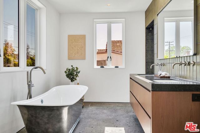 421 19th Street, Santa Monica, CA 90402
