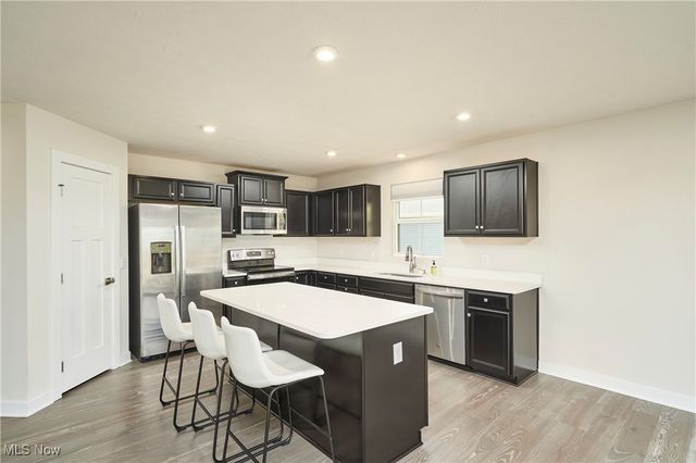 3649 Stradley Circle, Norton, OH 44203