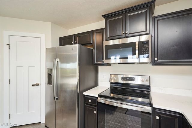 3649 Stradley Circle, Norton, OH 44203