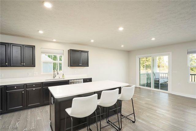 3649 Stradley Circle, Norton, OH 44203