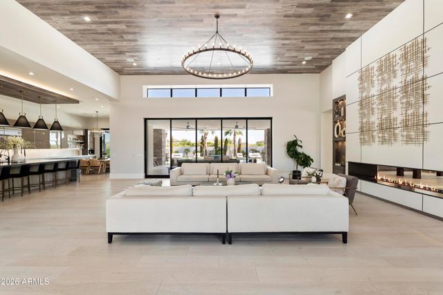 24351 N 97th Drive, Peoria, AZ 85383