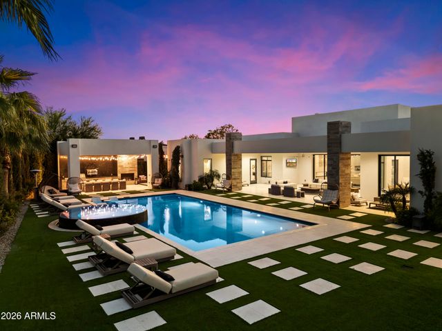 24351 N 97th Drive, Peoria, AZ 85383