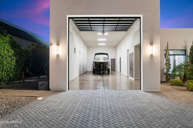 24351 N 97th Drive, Peoria, AZ 85383