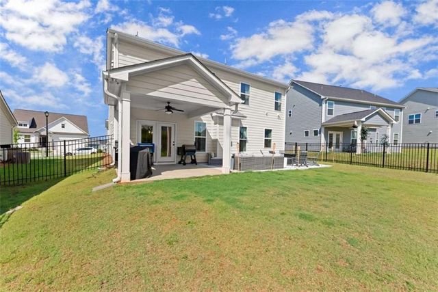 575 Redfish Way, Hoschton, GA 30548