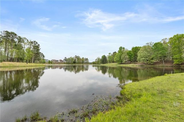 575 Redfish Way, Hoschton, GA 30548