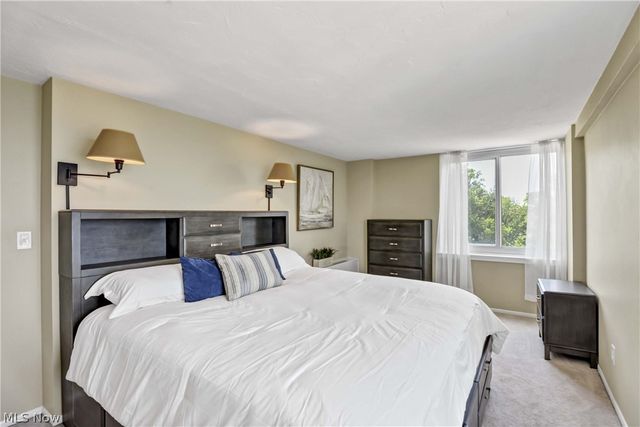 12900 Lake Avenue 622, Lakewood, OH 44107