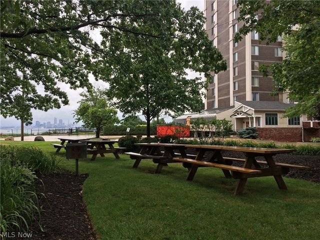 12900 Lake Avenue 622, Lakewood, OH 44107