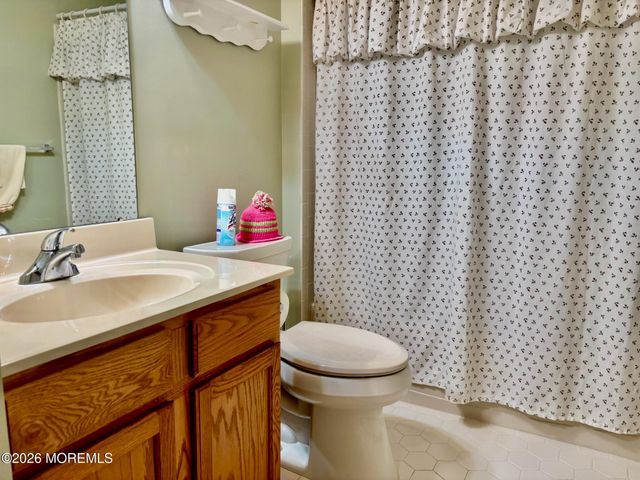23 Clear Lake Road, Whiting, NJ 08759