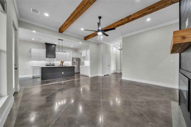 5617 N State Highway 34, Oak Ridge, TX 75142