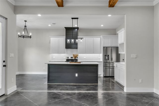 5617 N State Highway 34, Oak Ridge, TX 75142