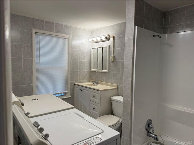 102 S John Street, Pearl River, NY 10965