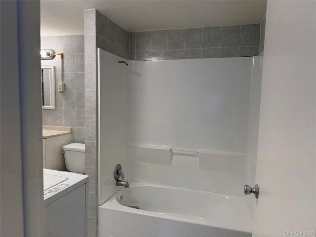 102 S John Street, Pearl River, NY 10965