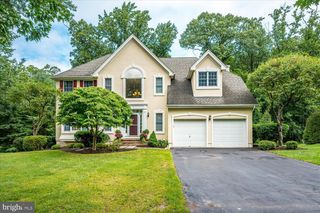 2 JUPITER HILLS CT, Skillman, NJ 08558