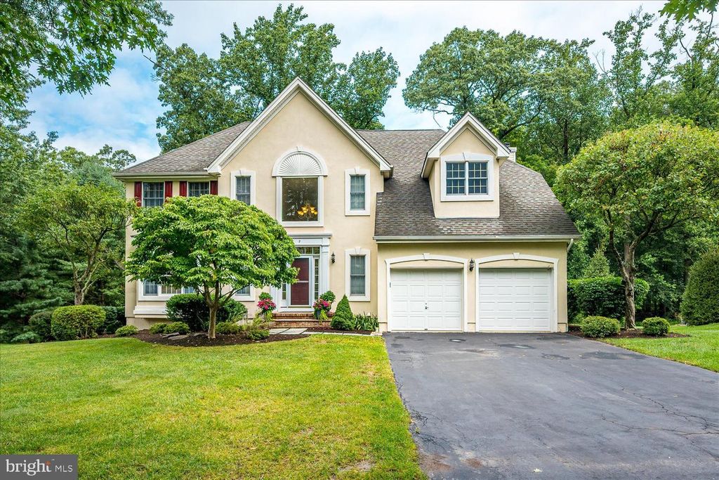 2 JUPITER HILLS CT, SKILLMAN, NJ 08558 — exterior