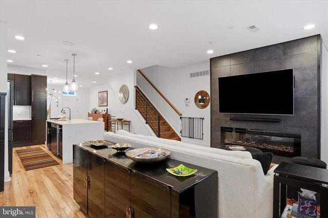 159 GREEN LN, Philadelphia, PA 19127