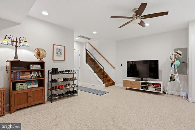 159 GREEN LN, Philadelphia, PA 19127