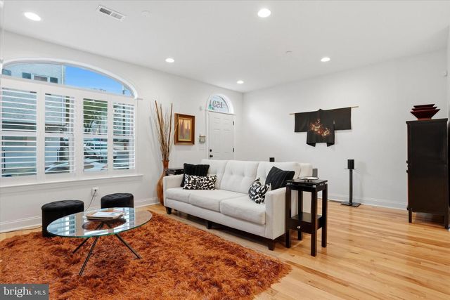 159 GREEN LN, Philadelphia, PA 19127