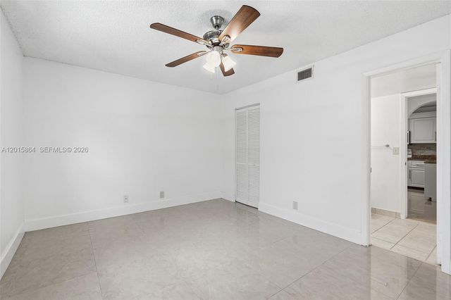 10131 W Sunrise Blvd 204, Plantation, FL 33322