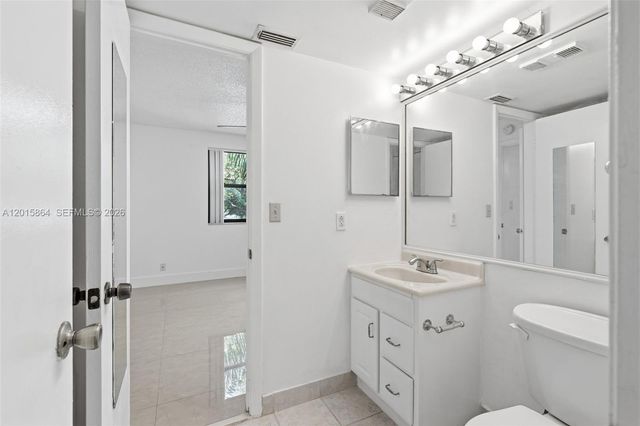 10131 W Sunrise Blvd 204, Plantation, FL 33322