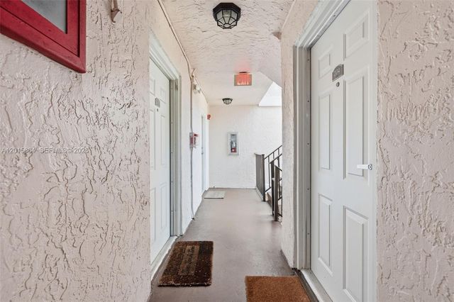 10131 W Sunrise Blvd 204, Plantation, FL 33322