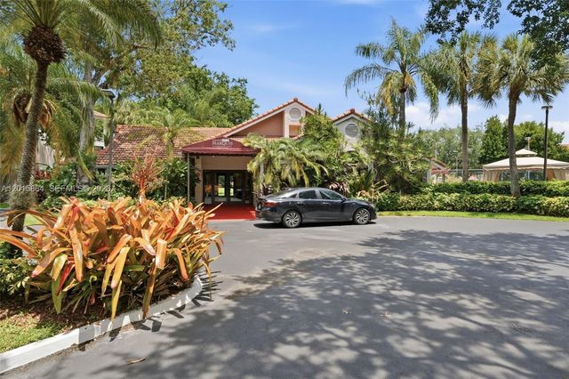 10131 W Sunrise Blvd 204, Plantation, FL 33322