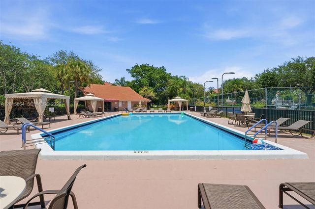 10131 W Sunrise Blvd 204, Plantation, FL 33322