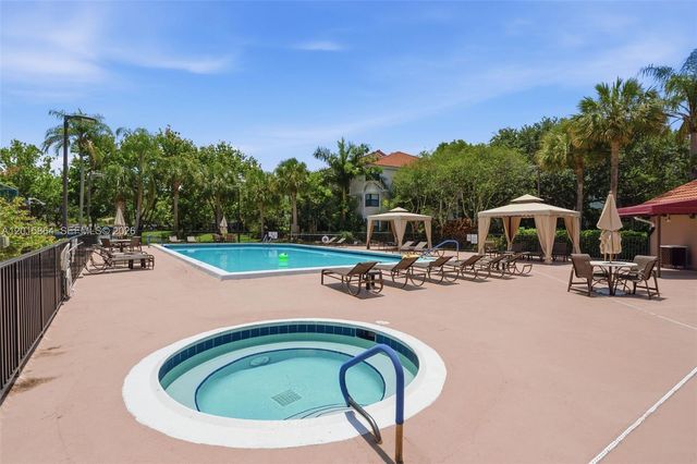 10131 W Sunrise Blvd 204, Plantation, FL 33322