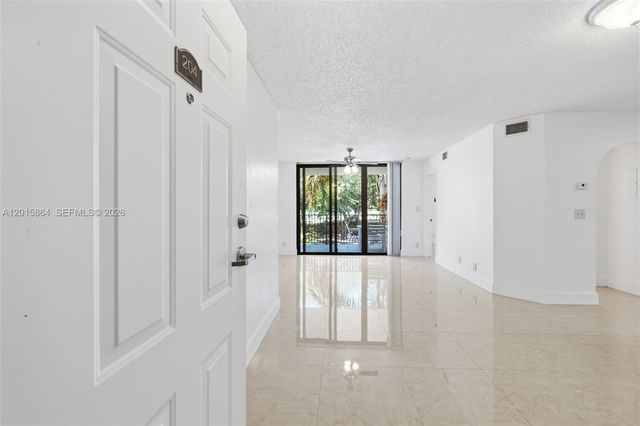 10131 W Sunrise Blvd 204, Plantation, FL 33322