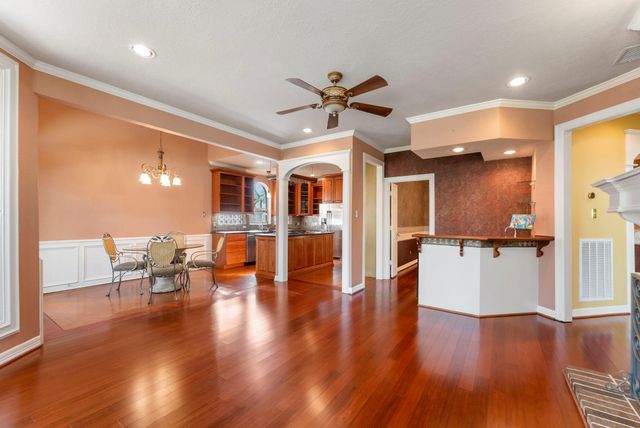 23 N Morning Cloud Circle, The Woodlands, TX 77381