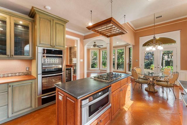 23 N Morning Cloud Circle, The Woodlands, TX 77381