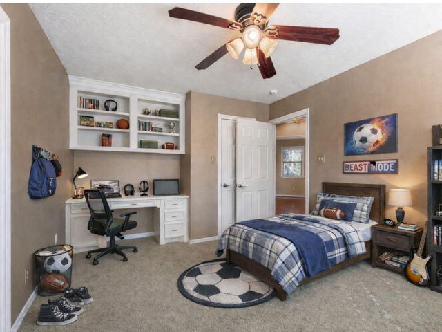 23 N Morning Cloud Circle, The Woodlands, TX 77381