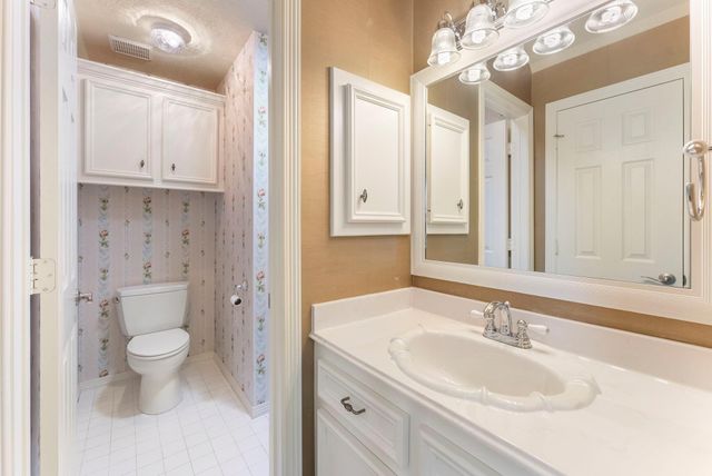 23 N Morning Cloud Circle, The Woodlands, TX 77381