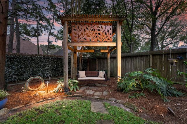 23 N Morning Cloud Circle, The Woodlands, TX 77381