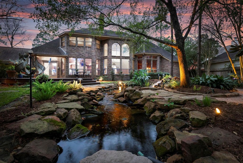 23 N Morning Cloud Circle, The Woodlands, TX 77381