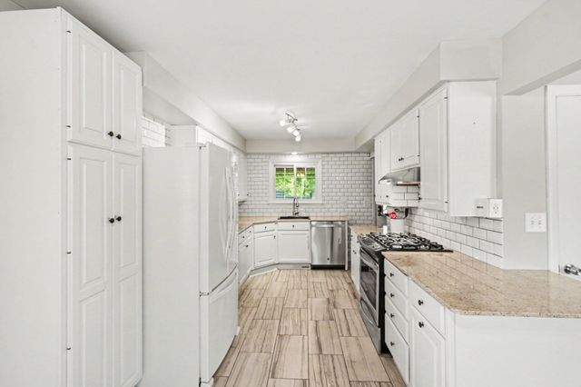 5214 E County N, Dellwood, MN 55110