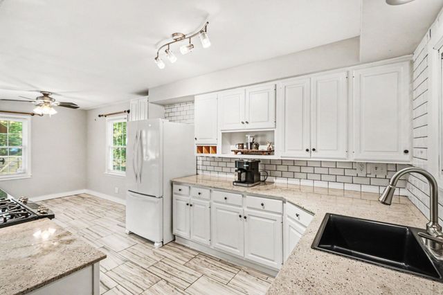 5214 E County N, Dellwood, MN 55110