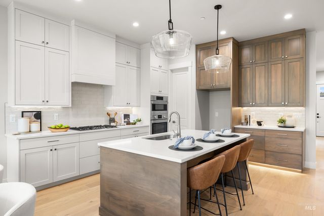 24473 Drifter Rd, Star, ID 83669