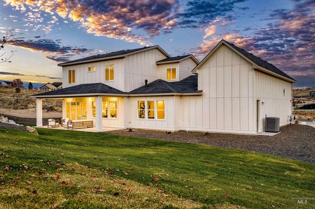 24473 Drifter Rd, Star, ID 83669