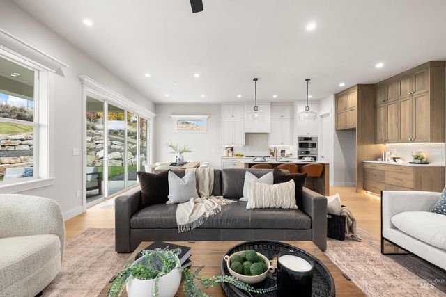 24473 Drifter Rd, Star, ID 83669