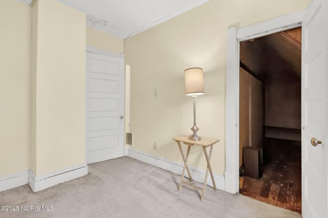 1155 W Woodruff Avenue, Toledo, OH 43606