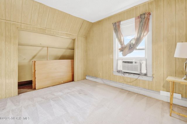 1155 W Woodruff Avenue, Toledo, OH 43606