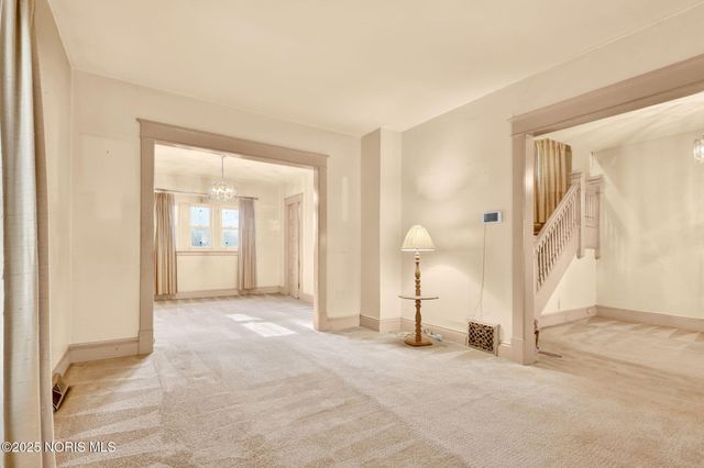 1155 W Woodruff Avenue, Toledo, OH 43606