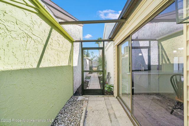 12701 SHELL POINT Drive, Hudson, FL 34667