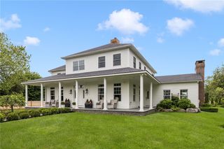 62 James Court, Portsmouth, RI 02871
